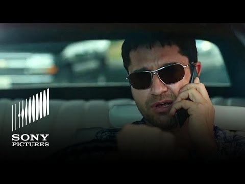 THE BOUNTY HUNTER - In Theaters 3/19